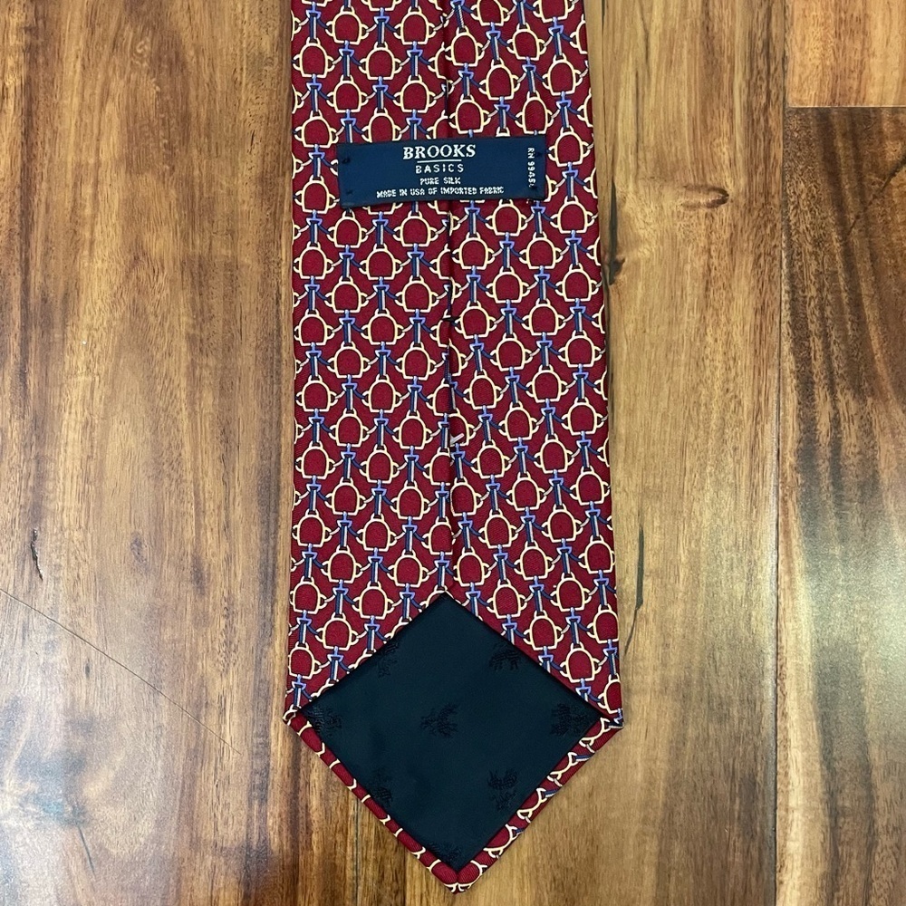 Brooks Basics Pure Silk Tie Red Geometric Print Woven Made in USA. - Picture 4 of 11